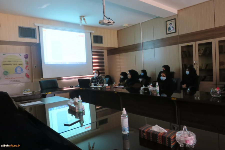 برگزاری جلسه آموزشی ویژه کارکنان پردیس شهید باهنر در خصوص شعار امسال بسیج ملی تغذیه با عنوان "تغذیه، کرونا و واکسیناسیون" 9