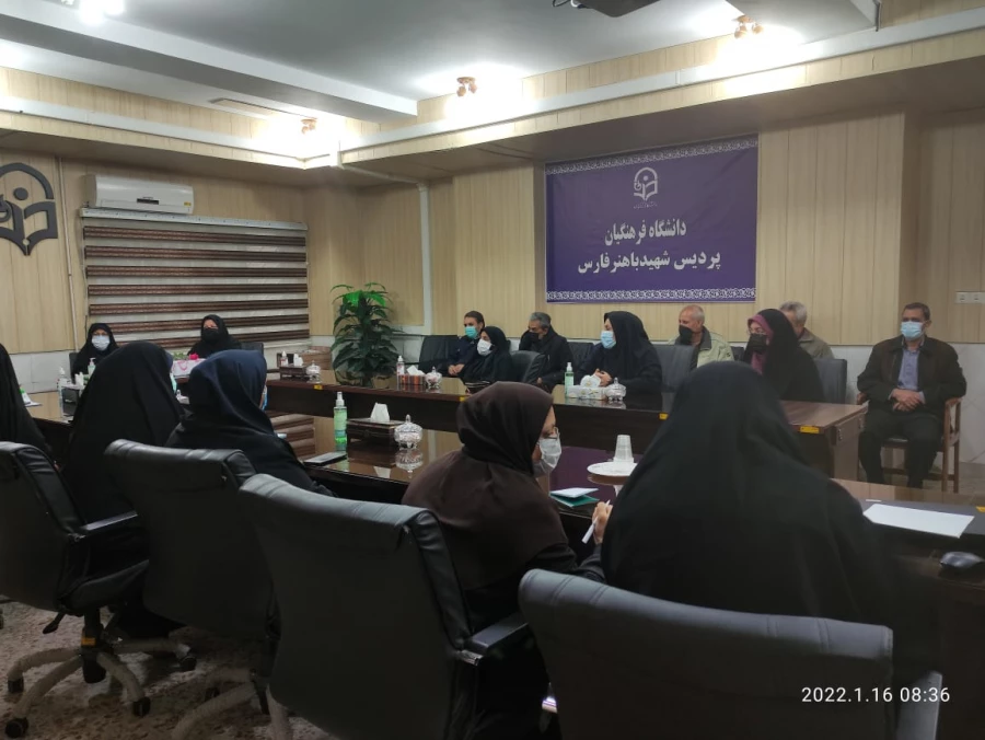 برگزاری جلسه به مناسبت وفات حضرت ام البنین بانوی فداکار اسلام و روز تکریم از مادران و همسران شهدا  4