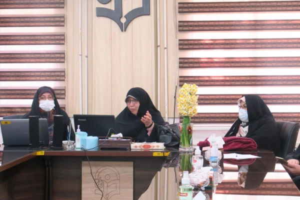 برگزاری مراسم جشن میلاد و همچنین نشست تخصصی تکریم زن و خانواده 4