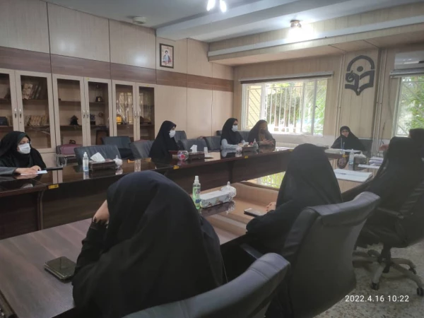 برگزاری جلسه شورای آموزشی درخصوص هفته سرآمدی آموزش 3