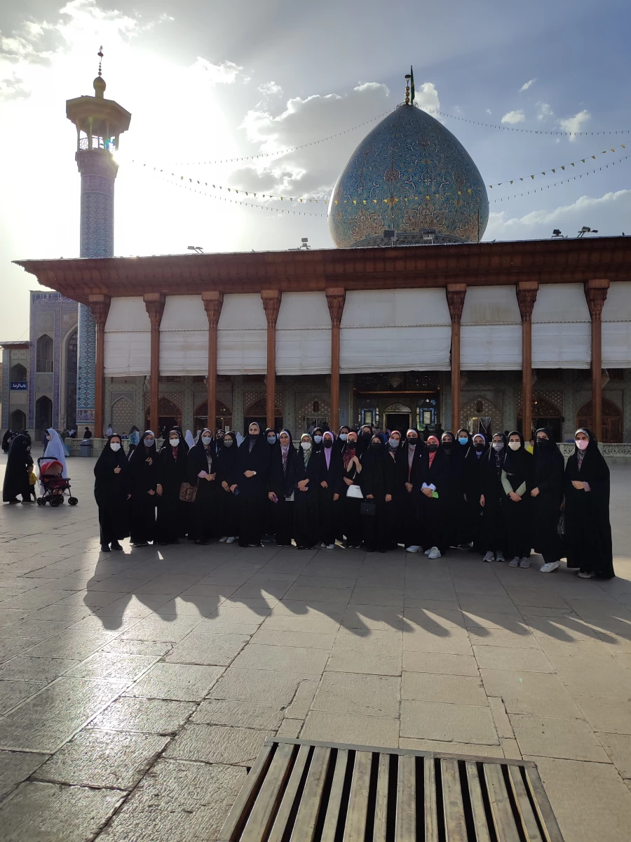 برنامه حرم شاهچراغ (علیه السلام) در ماه مبارک رمضان به همت دفتر نهاد رهبری پردیس شهیدباهنرفارس 6