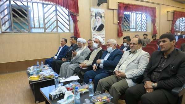 مراسم گرامی داشت یاد و خاطره استاد شهید مرتضی مطهری و هفته معلم به میزبانی دانشگاه فرهنگیان پردیس شهید باهنر شیراز برگزار شد. 2