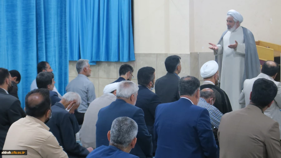 مراسم گرامی داشت یاد و خاطره استاد شهید مرتضی مطهری و هفته معلم به میزبانی دانشگاه فرهنگیان پردیس شهید باهنر شیراز برگزار شد. 6