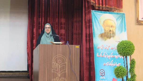 مراسم گرامی داشت یاد و خاطره استاد شهید مرتضی مطهری و هفته معلم به میزبانی دانشگاه فرهنگیان پردیس شهید باهنر شیراز برگزار شد. 9