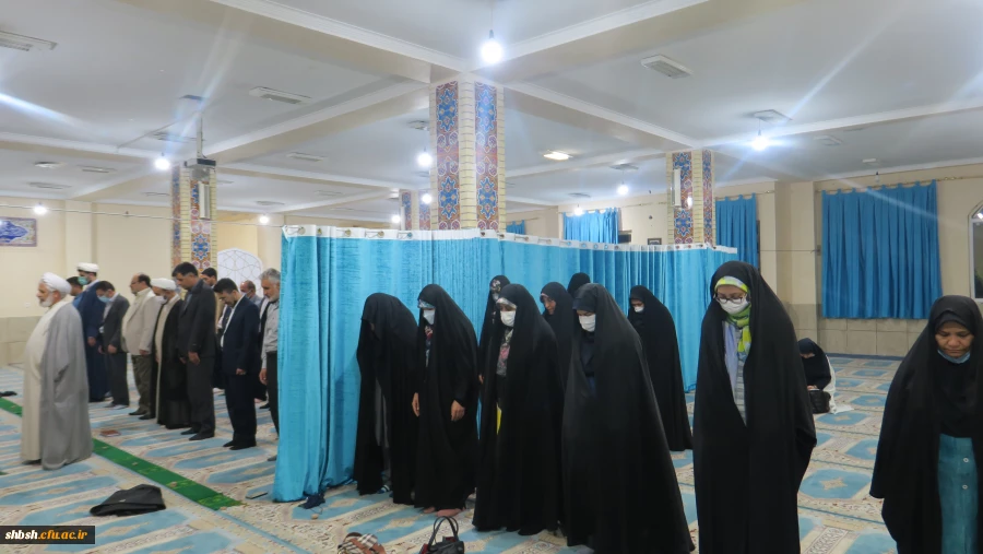 مراسم گرامی داشت یاد و خاطره استاد شهید مرتضی مطهری و هفته معلم به میزبانی دانشگاه فرهنگیان پردیس شهید باهنر شیراز برگزار شد. 10