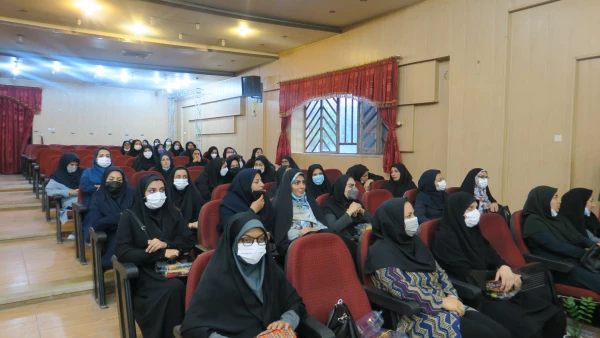 مراسم گرامی داشت یاد و خاطره استاد شهید مرتضی مطهری و هفته معلم به میزبانی دانشگاه فرهنگیان پردیس شهید باهنر شیراز برگزار شد. 11