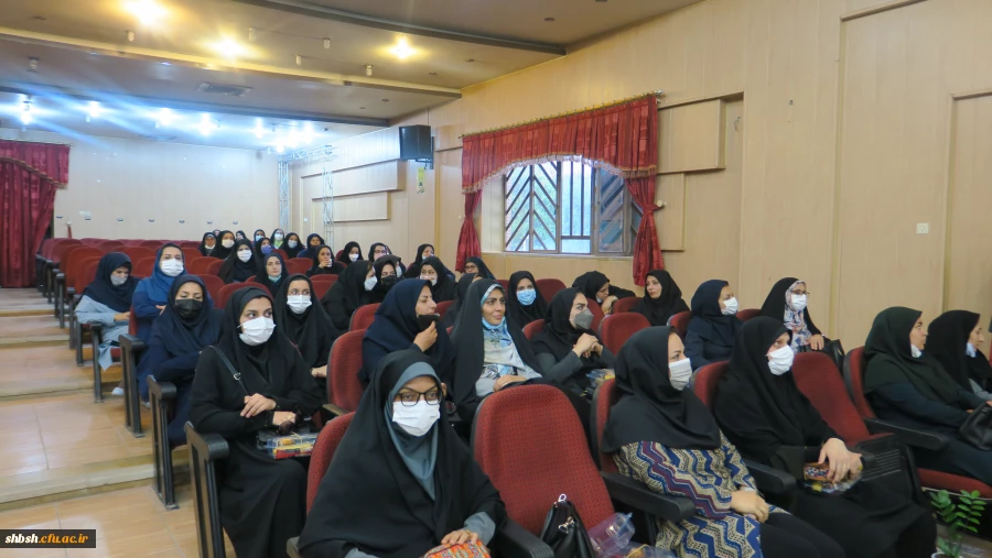 مراسم گرامی داشت یاد و خاطره استاد شهید مرتضی مطهری و هفته معلم به میزبانی دانشگاه فرهنگیان پردیس شهید باهنر شیراز برگزار شد. 11