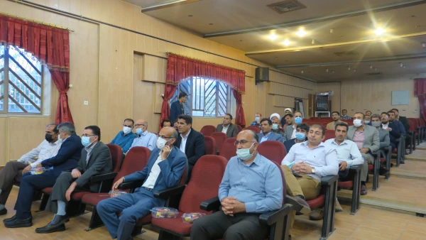 مراسم گرامی داشت یاد و خاطره استاد شهید مرتضی مطهری و هفته معلم به میزبانی دانشگاه فرهنگیان پردیس شهید باهنر شیراز برگزار شد. 12