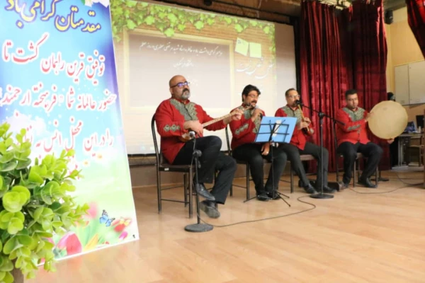 مراسم گرامی داشت یاد و خاطره استاد شهید مرتضی مطهری و هفته معلم به میزبانی دانشگاه فرهنگیان پردیس شهید باهنر شیراز برگزار شد. 14