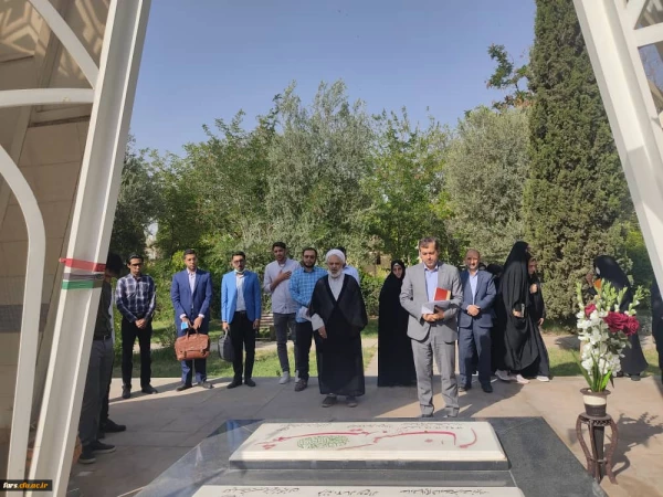 نشست صمیمانه سرپرست دانشگاه فرهنگیان استان فارس با دانشجویان عضو تشکل های دانشجویی پردیس ها و مراکز استان فارس 14