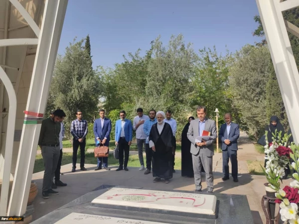 نشست صمیمانه سرپرست دانشگاه فرهنگیان استان فارس با دانشجویان عضو تشکل های دانشجویی پردیس ها و مراکز استان فارس 15