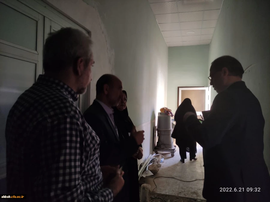 بازدید آقای دکتر میر یونسی مدیر کل محترم پشتیبانی و رفاه کارکنان در دانشگاه فرهنگیان سازمان مرکزی و آقای دکتر زارع شیبانی سرپرست امور پردیس های دانشگاه فرهنگیان استان فارس از میزان پیشرفت تعمیرات مجموعه سلف سرویس و آشپزخانه پردیس شهیدباهنر  9