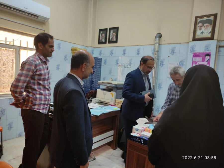 بازدید آقای دکتر میر یونسی مدیر کل محترم پشتیبانی و رفاه کارکنان در دانشگاه فرهنگیان سازمان مرکزی و آقای دکتر زارع شیبانی سرپرست امور پردیس های دانشگاه فرهنگیان استان فارس از میزان پیشرفت تعمیرات مجموعه سلف سرویس و آشپزخانه پردیس شهیدباهنر  17