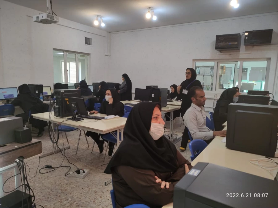 بازدید آقای دکتر میریونسی مدیر کل محترم پشتیبانی و رفاه کارکنان در دانشگاه فرهنگیان سازمان مرکزی و آقای دکتر زارع شیبانی سرپرست امور پردیس های استان فارس از برگزاری امتحانات پایان ترم دانشجو معلمان پردیس شهید باهنر 7