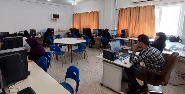 آزمون جبرانی اصلح مهارت آموزان سری پنجم به صورت حضوری-الکترونیکی برگزار گردید. 3