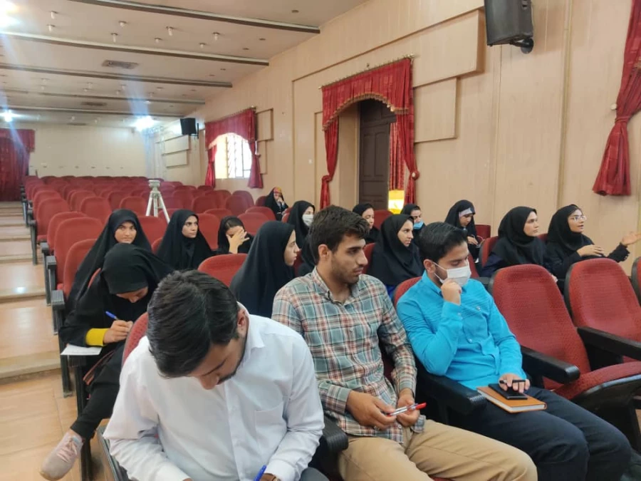 برگزاری کارگاه آموزشی کتاب مدیریت خانواده و سبک زندگی در دانشگاه فرهنگیان استان فارس 7