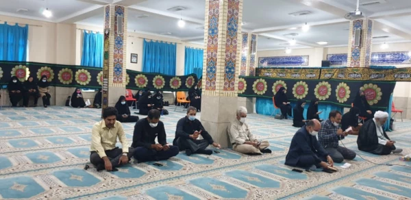 برگزاری مراسم زیارت عاشورا در نمازخانه پردیس شهید باهنر با حضور کارکنان و دانشجومعلمان 4