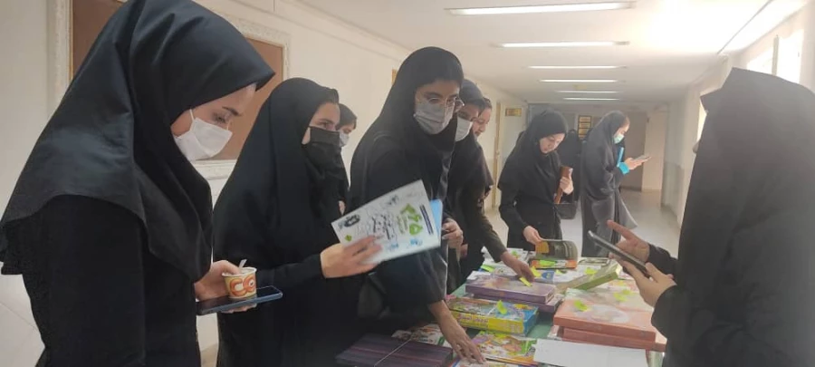 برگزاری نمایشگاه کتاب کودک و نوجوان در دانشگاه فرهنگیان فارس 8