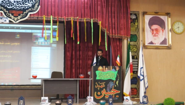 برگزاری سومین شب شعر عاشورایی در پردیس شهید باهنر فارس 8