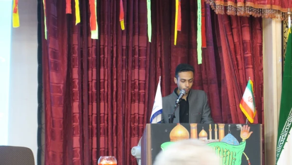 برگزاری سومین شب شعر عاشورایی در پردیس شهید باهنر فارس 12