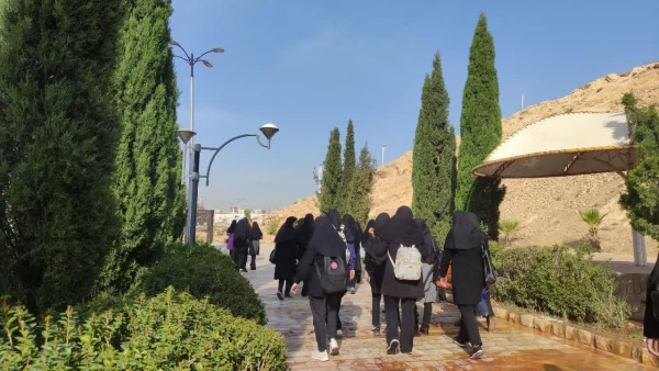 برگزاری برنامه پیاده روی به مناسبت هفته تربیت بدنی با حضور کارکنان و دانشجومعلمان پردیس شهید باهنر  5