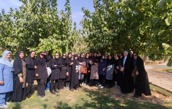 برگزاری برنامه پیاده روی به مناسبت هفته تربیت بدنی با حضور کارکنان و دانشجومعلمان پردیس شهید باهنر  7