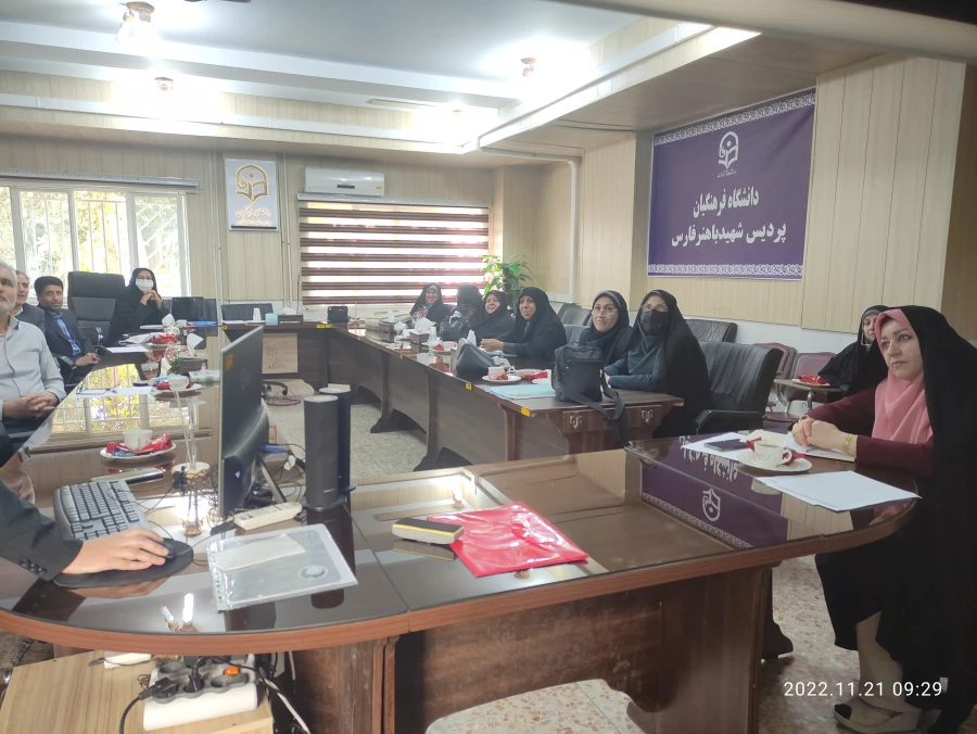 کارگاه راهبرد های جستجو در اینترنت با حضور اعضای هیئت علمی پردیس شهید باهنر 4