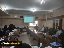 نشست نقد و بررسی کتاب رویکردهای پژوهش در پردیس شهید باهنر 4