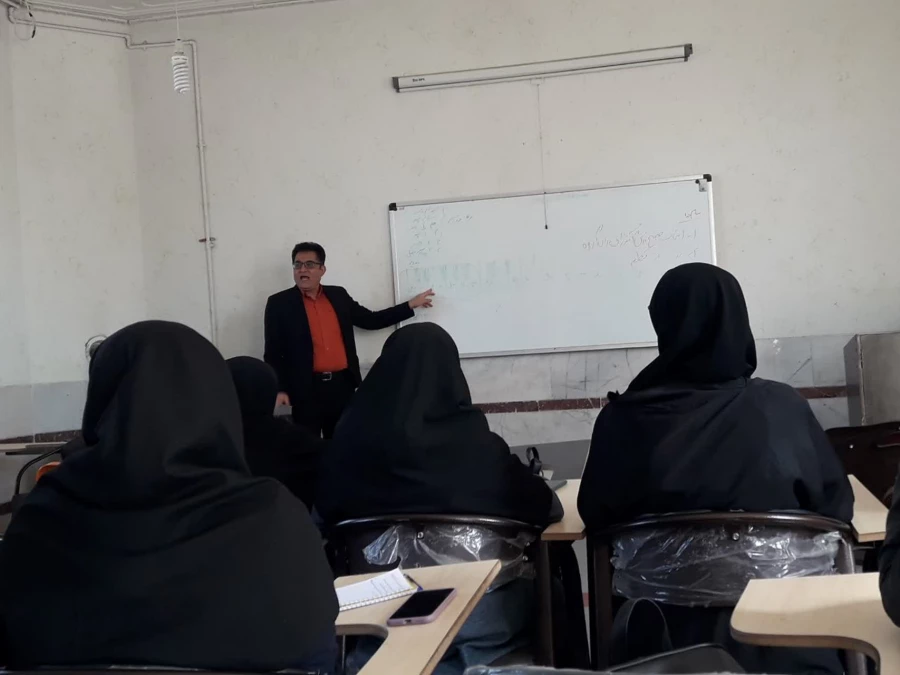 برگزاری کارگاه هنرهای آوایی با محوریت کرال و سرود برای دانشجومعلمان در پردیس شهید باهنر 3