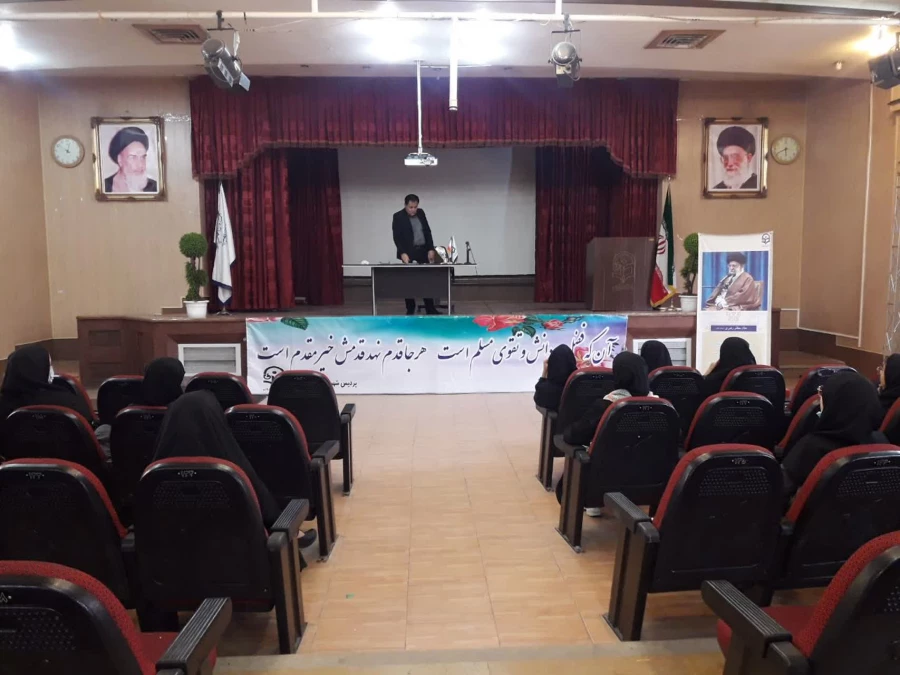 برگزاری کارگاه هنرهای آوایی با محوریت کرال و سرود برای دانشجومعلمان در پردیس شهید باهنر 6