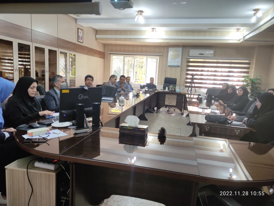 برگزاری نشست علمی تخصصی (استانی) نقد وبررسی برنامه درسی کارورزی 9