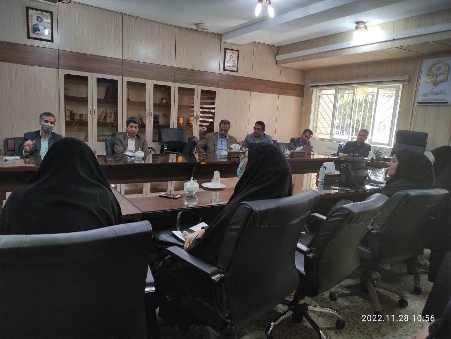 برگزاری نشست علمی تخصصی (استانی) نقد وبررسی برنامه درسی کارورزی 12