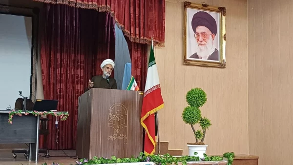 طرح آموزشی،تربیتی و فرهنگی ″معراج″ دانشگاه فرهنگیان استان فارس با محوریت نماز 
 10