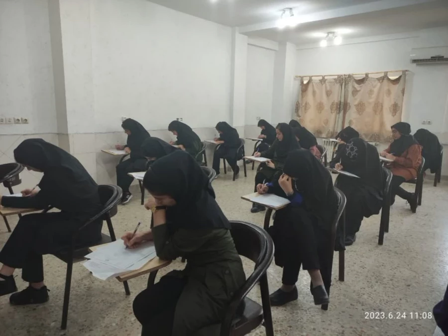 برگزاری امتحانات پایانی ترم دوم سال تحصیلی ۱۴۰۲-۱۴۰۱ در پردیس شهید باهنر فارس 3