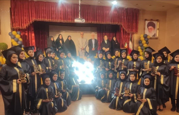 جشن عید سعید غدیر و  آیین دانش آموختگی دانشجومعلمان ورودی ۹۸ پردیس شهید باهنر فارس برگزار شد 3