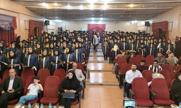 جشن عید سعید غدیر و  آیین دانش آموختگی دانشجومعلمان ورودی ۹۸ پردیس شهید باهنر فارس برگزار شد 4