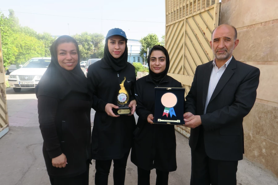 مراسم استقبال از افتخار آفرینان  تیم های اعزامی پردیس شهید باهنر فارس به ششمین المپیاد همگانی وزارت علوم _ اراک تابستان ۱۴۰۲ 6