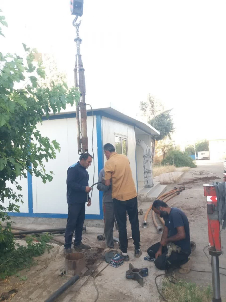 انجام عملیات ترمیم و لوله گزاری چاه عمیق پردیس شهید باهنر فارس  ۲۱ تیرماه ۱۴۰۲ 6