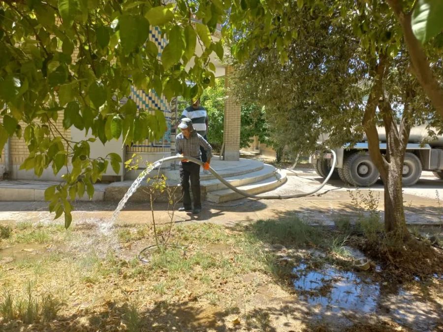 آبرسانی با تانکر آب شهرداری 9