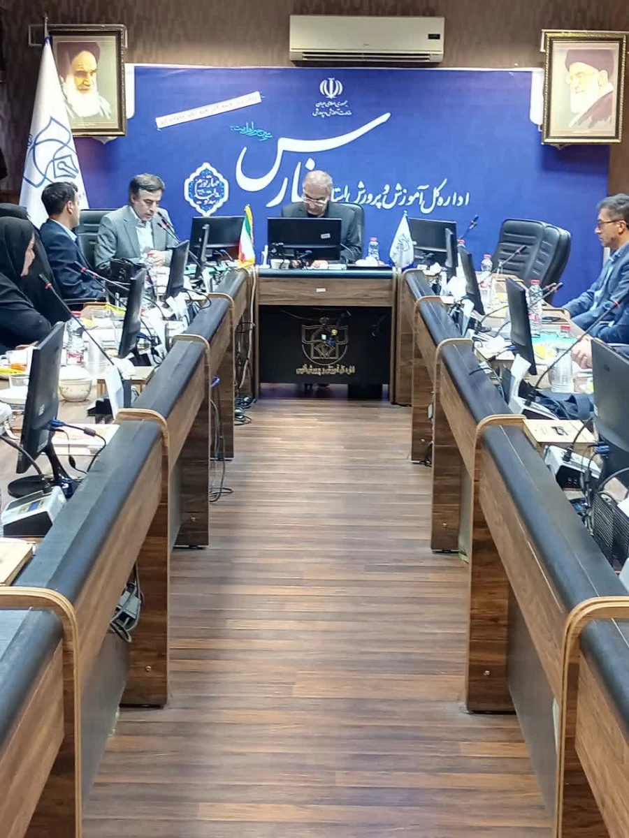 برگزاری کمیته راهبردی کارورزی استان فارس در اداره کل آموزش و پرورش 4