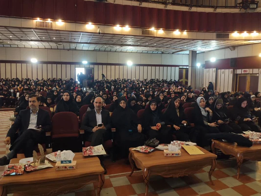 مراسم گرامیداشت روز دانشجو ویژه دانشجومعلمان پردیس شهید باهنر فارس با حضور معاون استاندار 10