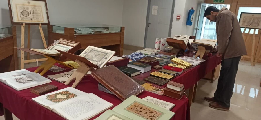 بازدید تعدادی از اساتید، کارکنان و دانشجومعلمان از مرکز استنادی و پایش علم و فناوری جهان اسلام  3