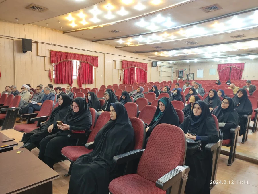 جلسه هم اندیشی اساتید و کارکنان دانشگاه فرهنگیان با موضوع انتخابات 4