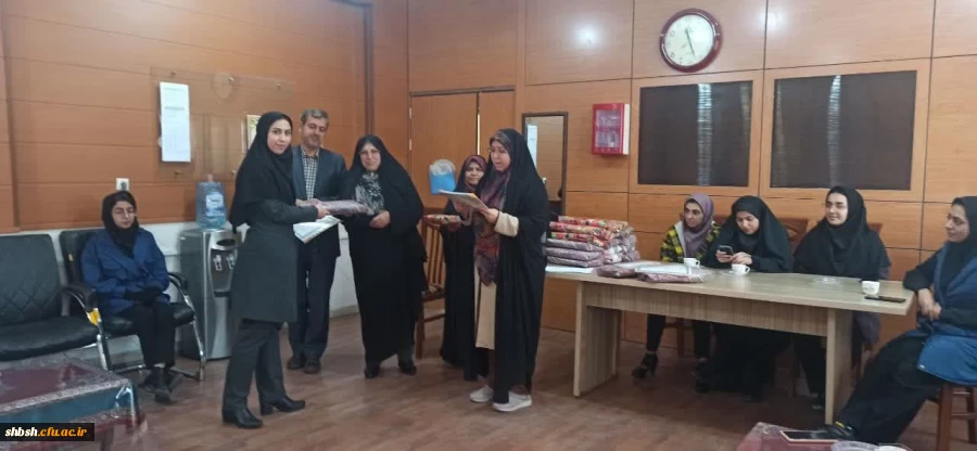 حضور دکتر زارع شیبانی به همراه  مسئولان پردیس و  مدیریت استانی در پردیس شهید باهنر 2