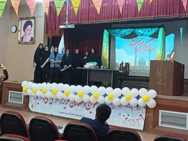 جشن میلاد امام زمان عجل الله تعالی فرجه الشریف در پردیس شهید باهنر برگزار شد 4