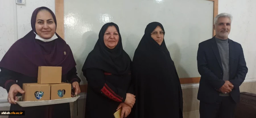 تقدیر از مجاهدان تعلیم و تربیت 2