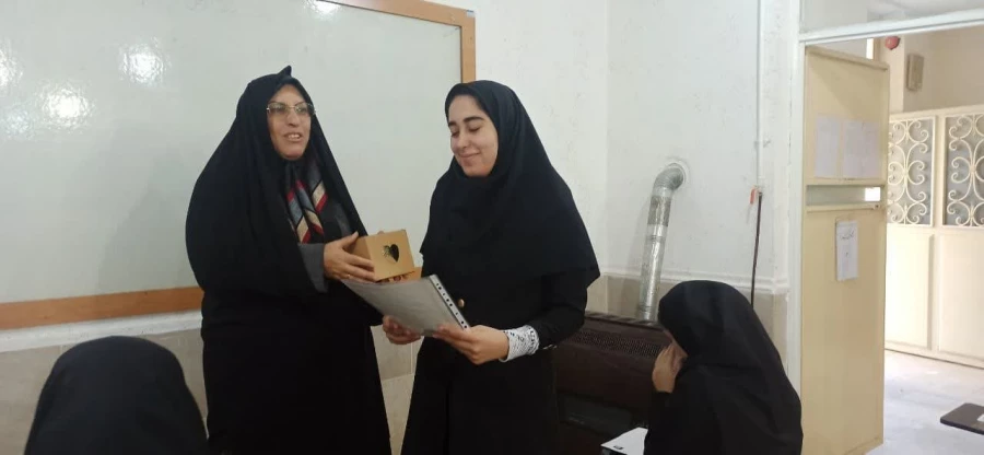 تقدیر از مجاهدان تعلیم و تربیت 8