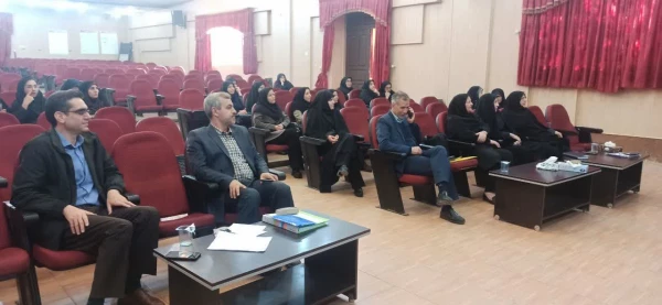 جلسه هم اندیشی  اساتید پردیس شهید باهنر برگزار شد 3
