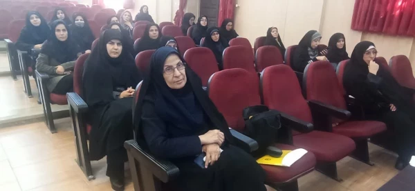 جلسه هم اندیشی  اساتید پردیس شهید باهنر برگزار شد 4