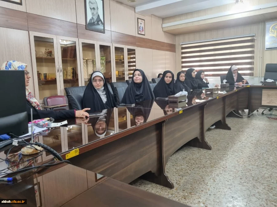 برگزاری جلسه مسئولین با نمایندگان کلاسی از کلیه رشته ها در دانشگاه فرهنگیان پردیس شهید باهنر فارس 2